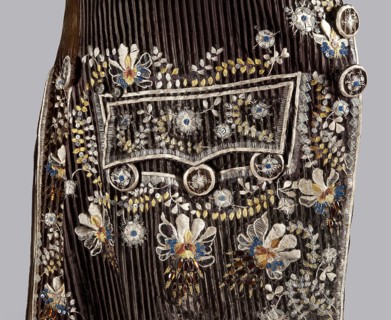 Habit à la française, tailcoat, repossession provenance noted, floral ornaments, men's clothing,