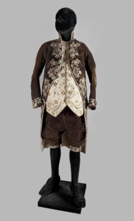 Habit à la française, tailcoat, striped brown velvet embroidered with fanciful flowers with large
