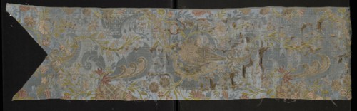 Fabric fragment, origin unknown, early 18th century, France. Silk lisère warp satin fragment cut in