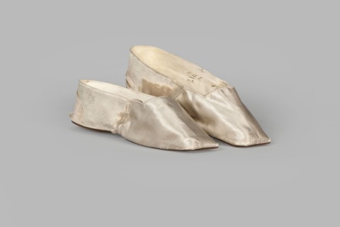 Women's slippers by Wincenty Witoszynski Warsaw; shoemaker's workshop; ca. 1840–ca. 1850. Shallow,