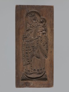 Double-sided gingerbread mould. Obverse: image of Madonna and Child. Reverse: small image of