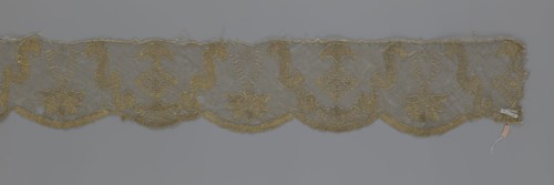 Lace fragment by Kublicki Piottuch, Alfred 1861–1945; lace strip finished with flat, arched teeth