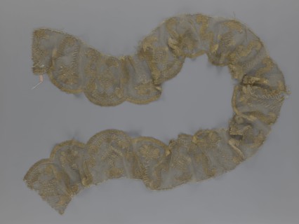 Lace fragment, lace strip finished with flat, arched teeth on one side and straight on the other.