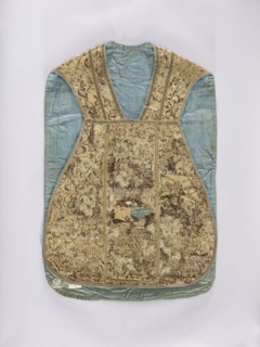 Chasuble, liturgical vestment, flowers and plant ornaments, church paraments, columns highlighted