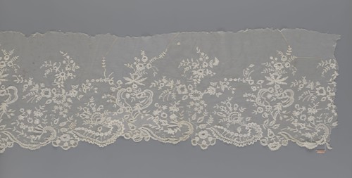 Lace fragment — shuttlecock; maker, purchase provenance; fashion, clothing accessory; needle lace