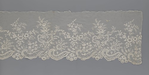 Lace fragment — shuttlecock;, Purchase provenance. Fashion; clothing accessories. Lace needle lace,