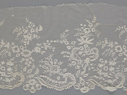 Lace fragment — shuttlecock, purchase provenance; fashion; clothing accessories. Needle lace and