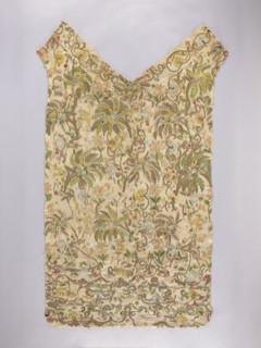 Back of the chasuble. Back of the chasuble made of cream silk rep, embroidered with patterns of