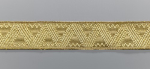 Gallon, origin unknown, galloons haberdashery, geometric ornaments, smaller snake pattern at the