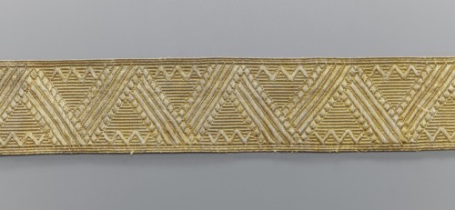 Gallon, galloons haberdashery, origin unknown, geometric ornaments, smaller snake pattern at the
