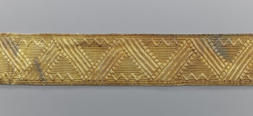 Gallon, galloons haberdashery, origin unknown, geometric ornaments, smaller snake pattern at the