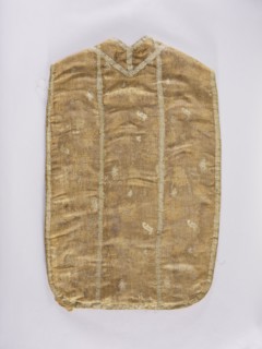 Chasuble, liturgical vestment, liturgical vestments, flowers, plant ornaments, church paraments,