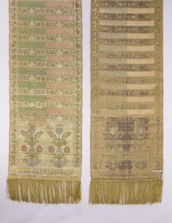 Kontusz sash, Bipartite heads with the pattern of flower bouquets on a vase-base, alternating