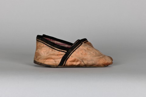 Slippers, origin unknown, 19th century, China. Women's footwear: slippers with haberdashery