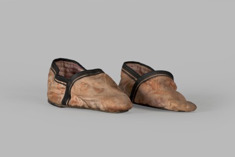 Slippers, origin unknown, 19th century, China. Women's footwear: slippers with haberdashery