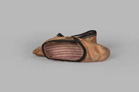 Slippers, origin unknown, 19th century, China. Women's footwear: slippers with haberdashery