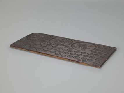 Gingerbread mold with 3 coats of arms and 52 medallions;, Boards, gingerbread; decorative art,