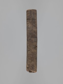 Double-sided gingerbread mould. Rectangular; obverse: male figure in 18th-century attire tricorn