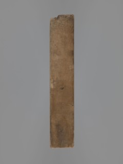Double-sided gingerbread mould. Obverse: two heart-shaped fields — first: female figure in a long