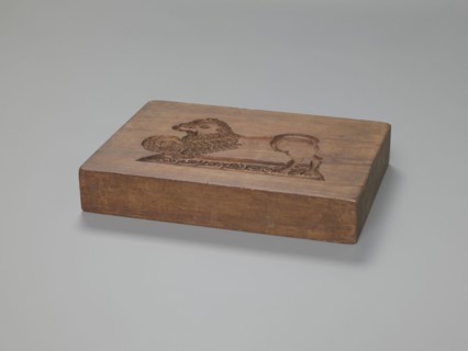 Double-sided gingerbread mould. Rectangular shape, height 25.8 cm, width 19.4 cm, depth 4.3 cm.