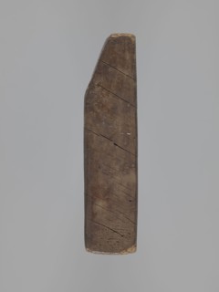 Double-sided gingerbread mould. Obverse: board with letters of the alphabet carved on it. Reverse: