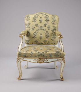 Armchair, Rococo style, floral decoration, cabriole legs, silk fabrics, 18th-century patterned