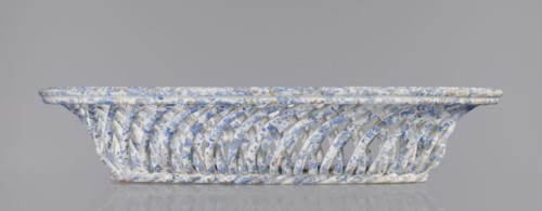 Openwork basket, Cmielów faience and porcelain factory; 1804-. Openwork, wallpaper patterns. Basket