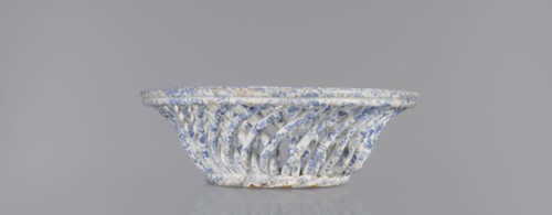 Openwork basket, Cmielów faience and porcelain factory est. 1804. Openwork, oval cross-section