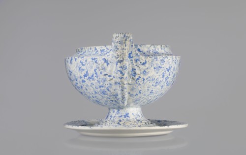 Vase, Cmielów faience and porcelain factory; founded 1804. Small vase with a convex belly on a