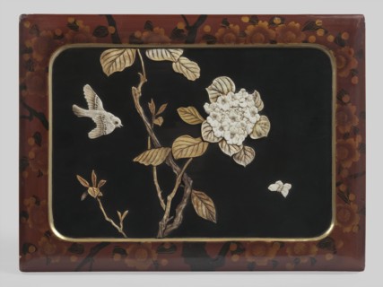 Box, Rectangular box with put-on lid, decorated with red lacquer painted with a pattern of blooming