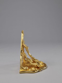 Hanging console, acanthus ornament, floral ornament, rococo style, ca. mid-18th century, Central