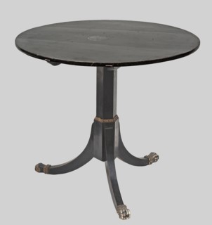 Table, provenance, animal paws; Empire style; cymatium ornament. Round tilting top supported by a