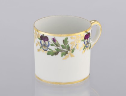 Cup with pansies, Korzec Porcelain and Faience Manufactory, 1805–1821. Cylindrical cup litron with