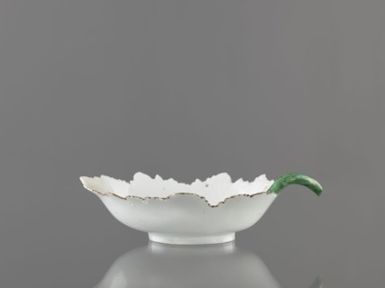 Leaf-shaped bowl, Wierbilki/near Moscow porcelain factory 1766–, attributed to Gardner, Francis