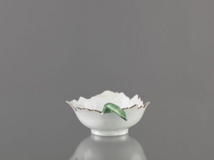 Leaf-shaped bowl, Wierbilki/near Moscow porcelain factory; 1766–, Gardner, Francis porcelain