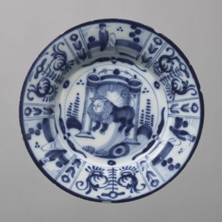 Plate, De Porceleyne Claeuw faience manufacturer; 1658–1840 manufacturer, animals, lions, plant
