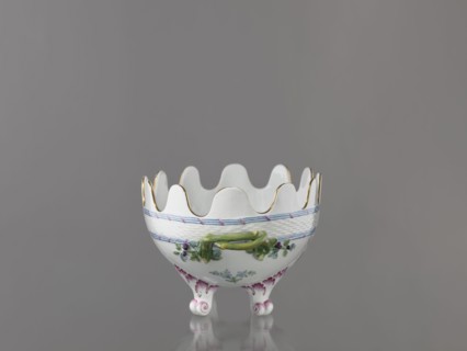Vernier for glasses, Imperial Porcelain Factory in St. Petersburg 1744–1917. Oval vernier set on