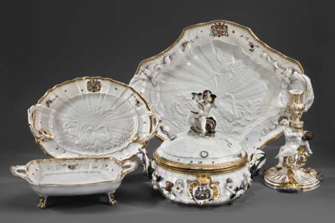 Sweets plate by Johann Joachim Kaendler 1706–1775, modeled/manufactured by Königliche