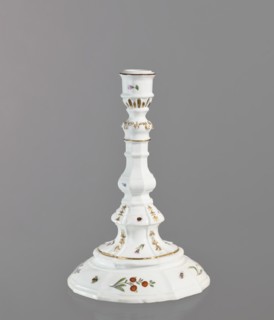 Candlestick, Meissen ca. 1740–1745. One-candle candlestick with profiled baluster shaft and