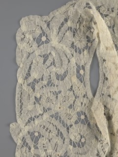 Bodice, lace, provenance unknown, bodices, women's clothing, fashion. Pattern of rosettes connected