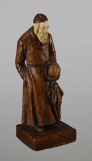 Figurine of a Jew, First Galician Factory of Artistic Faience and Terracotta Pacyków; 1912–1939.