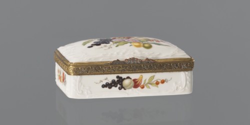 Snuffbox tin, Koenigliche Porzellan Manufaktur KPM; Berlin; 1763–1918, ca. 1765–1770. Snuffbox in