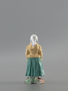 Figurine: Peasant Woman, Popov, Alexander porcelain factory; 1806–1872, figurine depicting a woman
