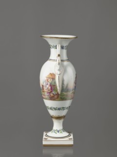 Amphora vase, Imperial Porcelain Factory in St. Petersburg early 19th century, Russia. Ovoid body
