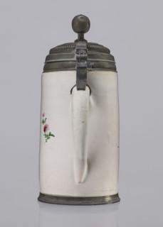 Cylindrical tankard in a pewter frame, Prószków Slaski faience factory; 1763–1853. Cylindrical