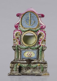 Clock setting, Prószków Slaski faience factory; 1763–1853. Clock setting in the shape of a late