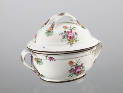 Vase with lid, Prószków Slaski faience factory 1763–1853; egg-shaped soup tureen with lid in the