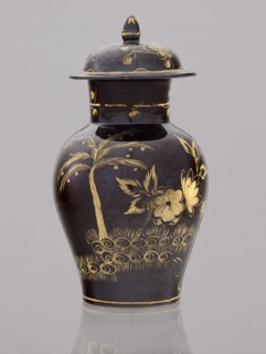 Kuan-type vase with cover, faience manufactory 1779–1800. Maker: Karol Wolff fl. ca. 1800.