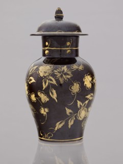Kuan-type vase with cover, Bielino faience manufactory; 1779–1800. Maker: Wolff, Karol fl. ca 1800.