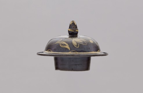 Kuan-type vase with cover, Bielino faience manufactory 1779–1800; attributed to Karol Wolff fl. ca